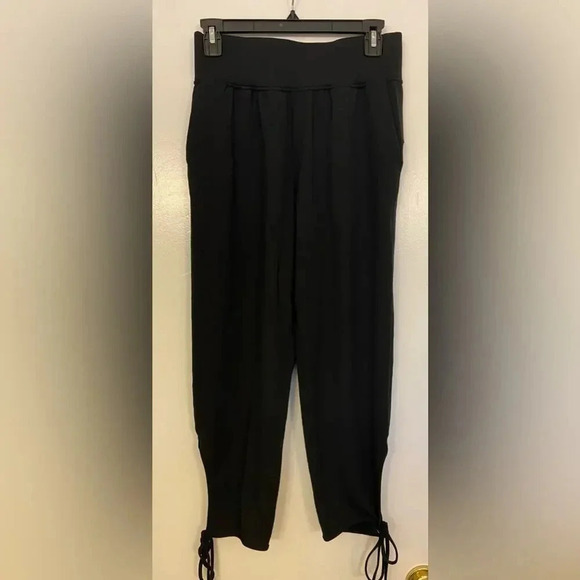 Lululemon Spirited Sissone Pant Black Size 6 - Picture 3 of 6